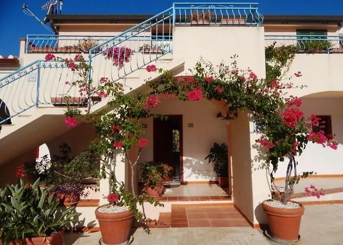 Sos Alinos Aparthotel 3*