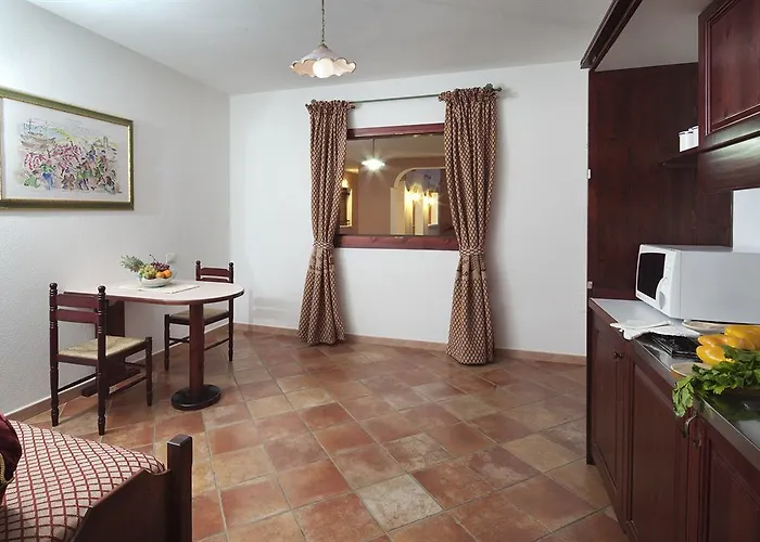 Aparthotel Sos Alinos